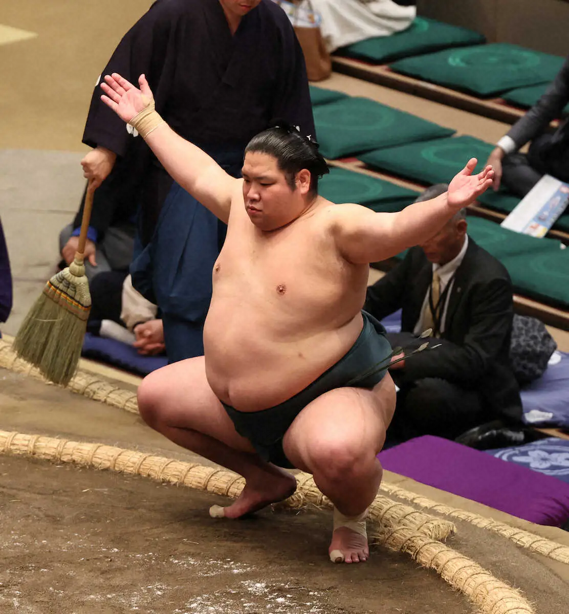 【画像・写真】初土俵から20年　錦木が歴代10位に並ぶ無休での1316回連続出場