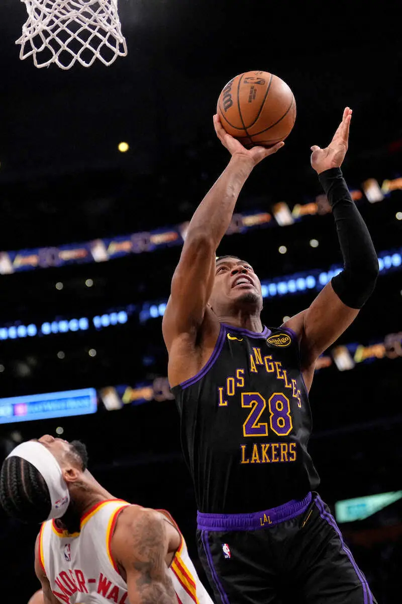 【画像・写真】八村塁　右ふくらはぎ肉離れから8戦ぶり復帰！途中出場で3P1本含む7得点　レイカーズ大勝で連敗止めた