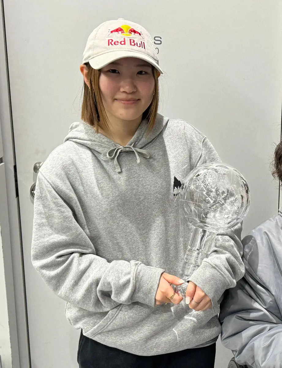 【画像・写真】スノーボード・ハーフパイプの小野光希