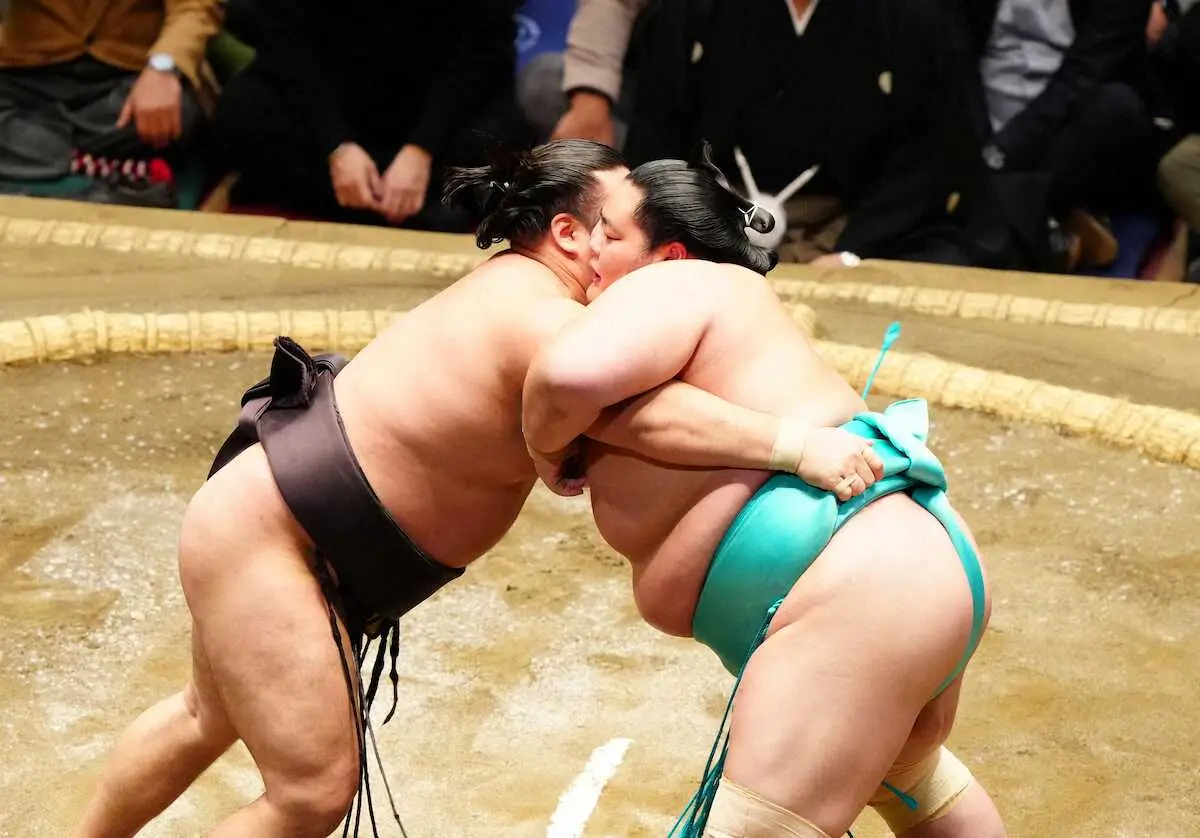 【画像・写真】横綱明暗　大の里が2年ぶり3連敗で4敗目　豊昇龍は連敗ストップ　2敗で新大関・安青錦ら5人が並ぶ
