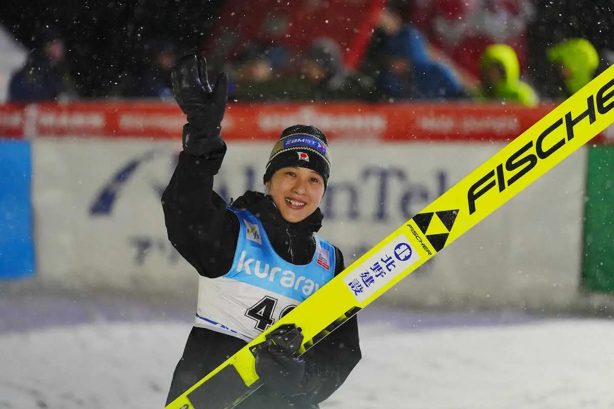 【画像・写真】【ジャンプW杯】丸山希が今季6勝目！初五輪へ弾み　凱旋試合で1回目圧巻101M「初戦勝ててうれしい」