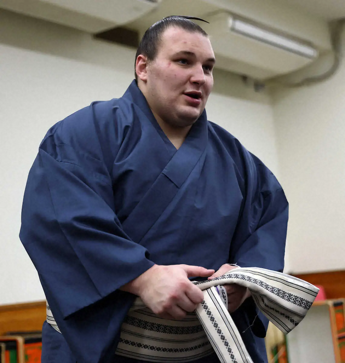 【画像・写真】＜初場所12日目＞支度部屋で笑顔の安青錦