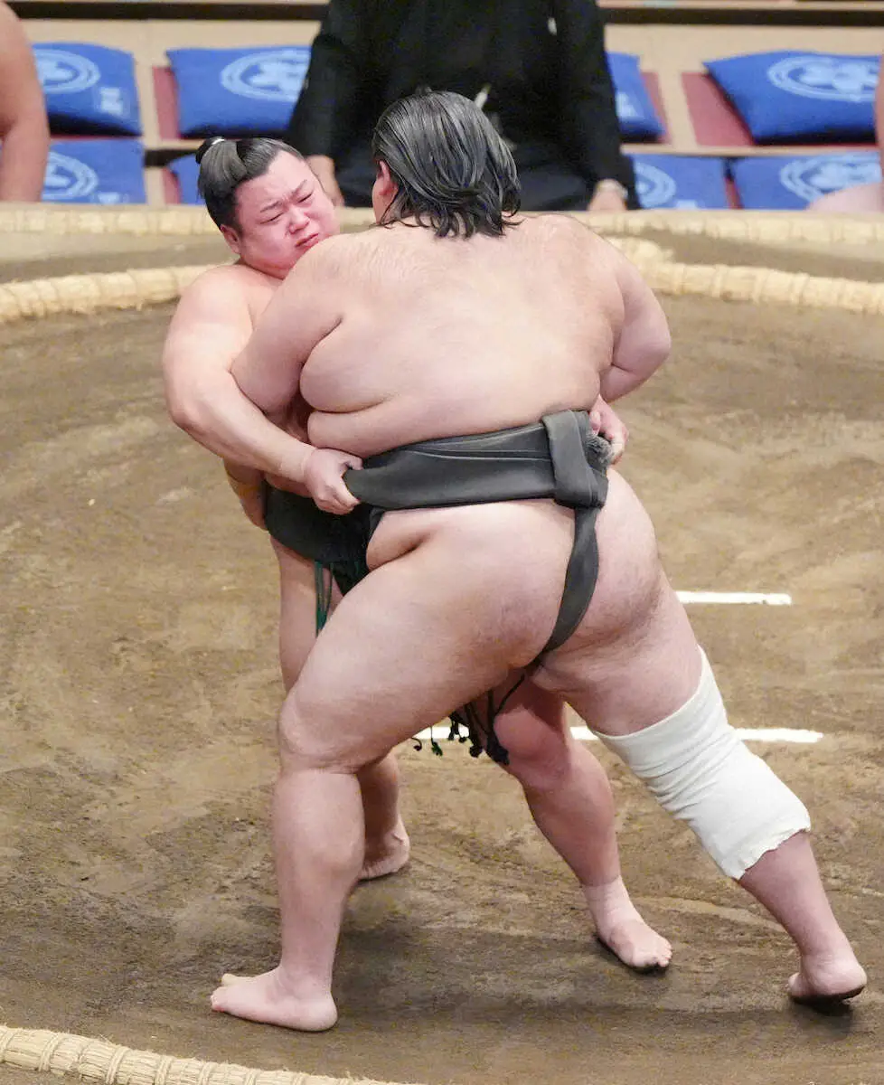 【画像・写真】十両経験者の川副改め花の富士が三段目優勝！敗れれば11人での決定戦も「それだけは阻止しようと…」