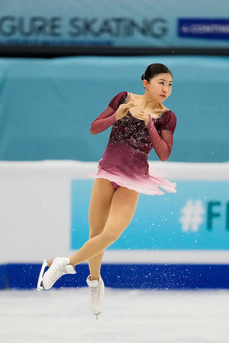 【画像・写真】【フィギュア】中井亜美、3A転倒で2位　青木祐奈が初出場V　千葉百音3位で日本勢が表彰台独占
