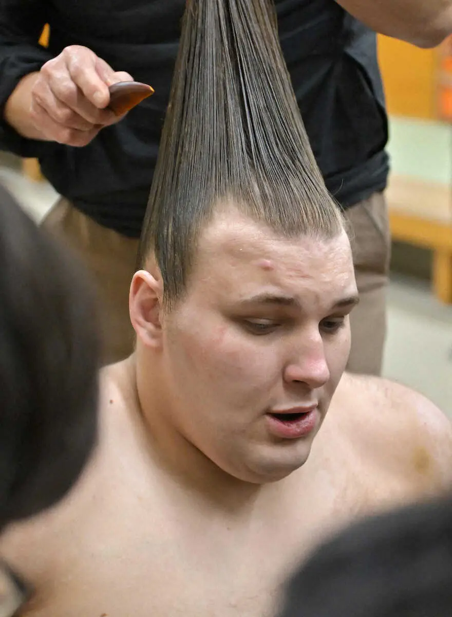 【画像・写真】安青錦が大関対決を制し、12勝3敗で熱海富士と優勝決定戦へ