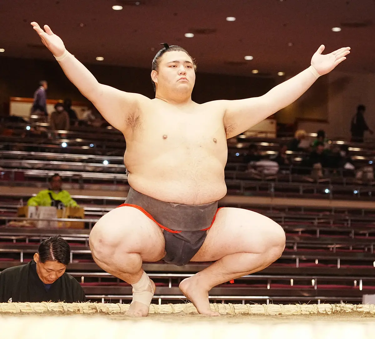 【画像・写真】錦戸部屋で3年間の休場から復帰した富士泉、埼玉栄高出身の閃岳ら幕下以下7人が新たに引退を発表