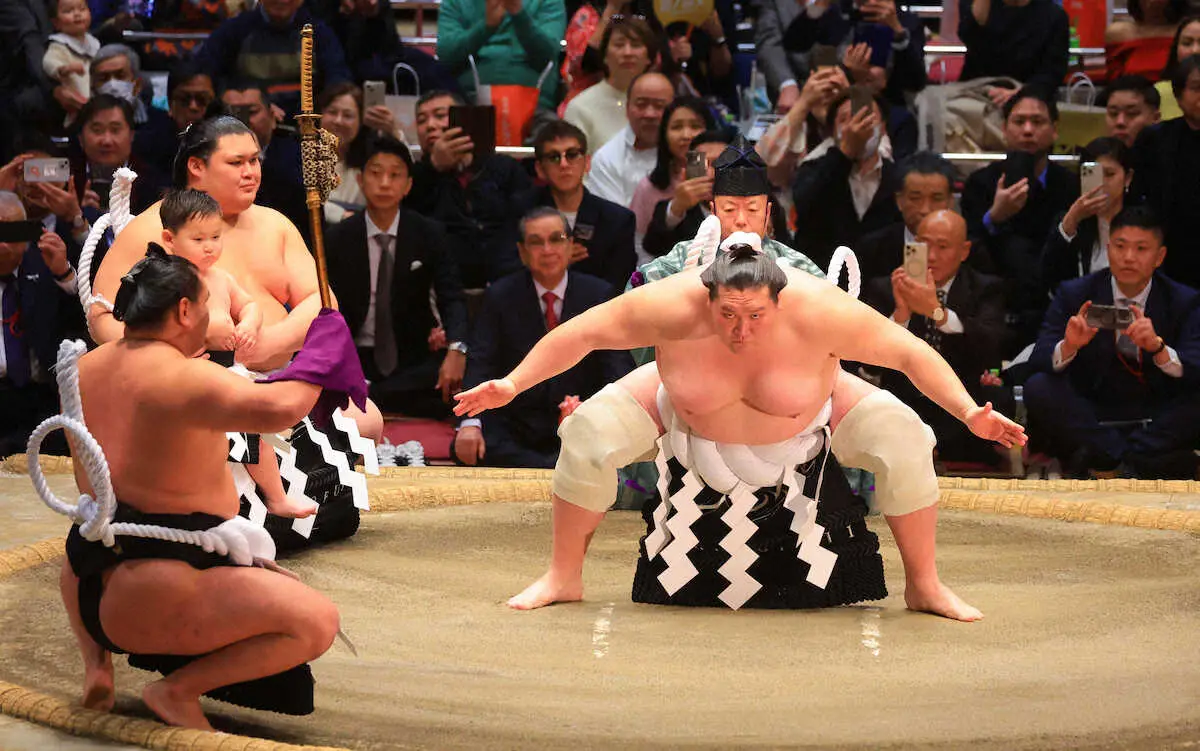 【画像・写真】元照ノ富士の断髪式に各界著名人ら多数出席　整髪後は全弟子とともに「相撲界に恩返しを」決意表明