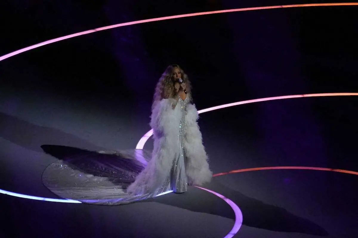 【画像・写真】＜ミラノ・コルティナ五輪　開会式＞マライア・キャリーが登場。美しい歌声を披露した
