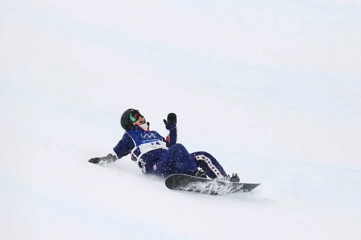 【画像・写真】＜女子ハーフパイプ＞決勝3回目の試技で転倒するクロイ・キム（AP）