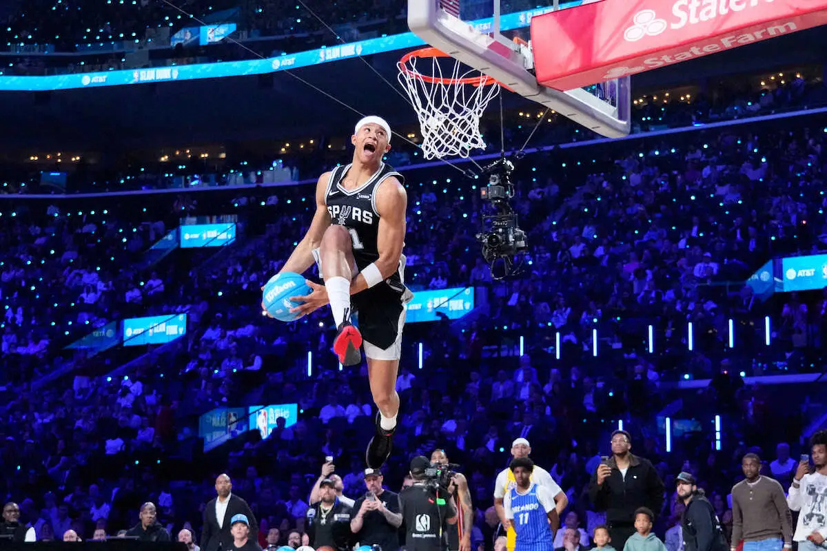 【画像・写真】【NBA】レジェンドラッパーを飛び越えた！ヒートのキーシャド・ジョンソンが新ダンク王に輝く