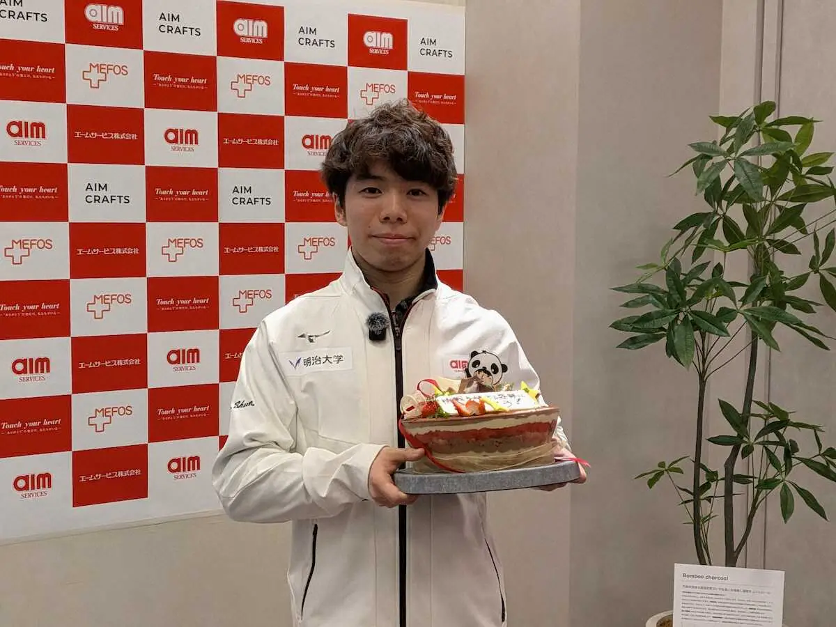 【画像・写真】【フィギュア】佐藤駿「自信を力に変えたい」エームサービス訪問　ご褒美は「叙々苑」