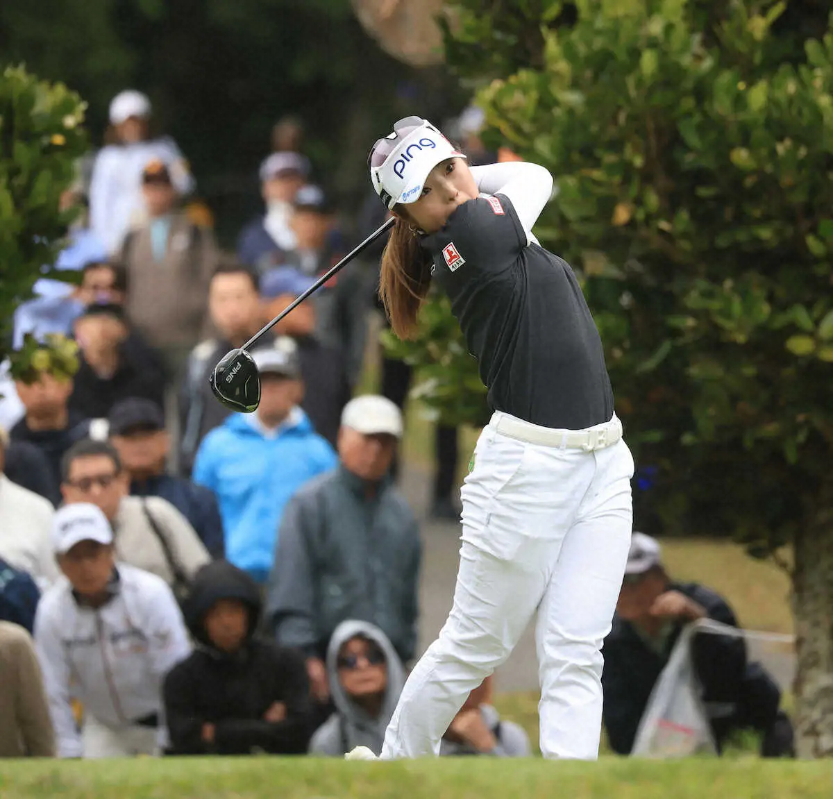 【画像・写真】＜ダイキン・オーキッド・レディース　3日目＞2番、ティーショットを放つ佐久間（撮影・西川祐介）