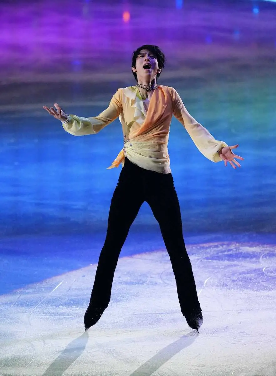 【画像・写真】＜羽生結弦　notte　stellata＞フィナーレで「希望の歌」を熱唱する羽生結弦さん（撮影・長久保　豊）