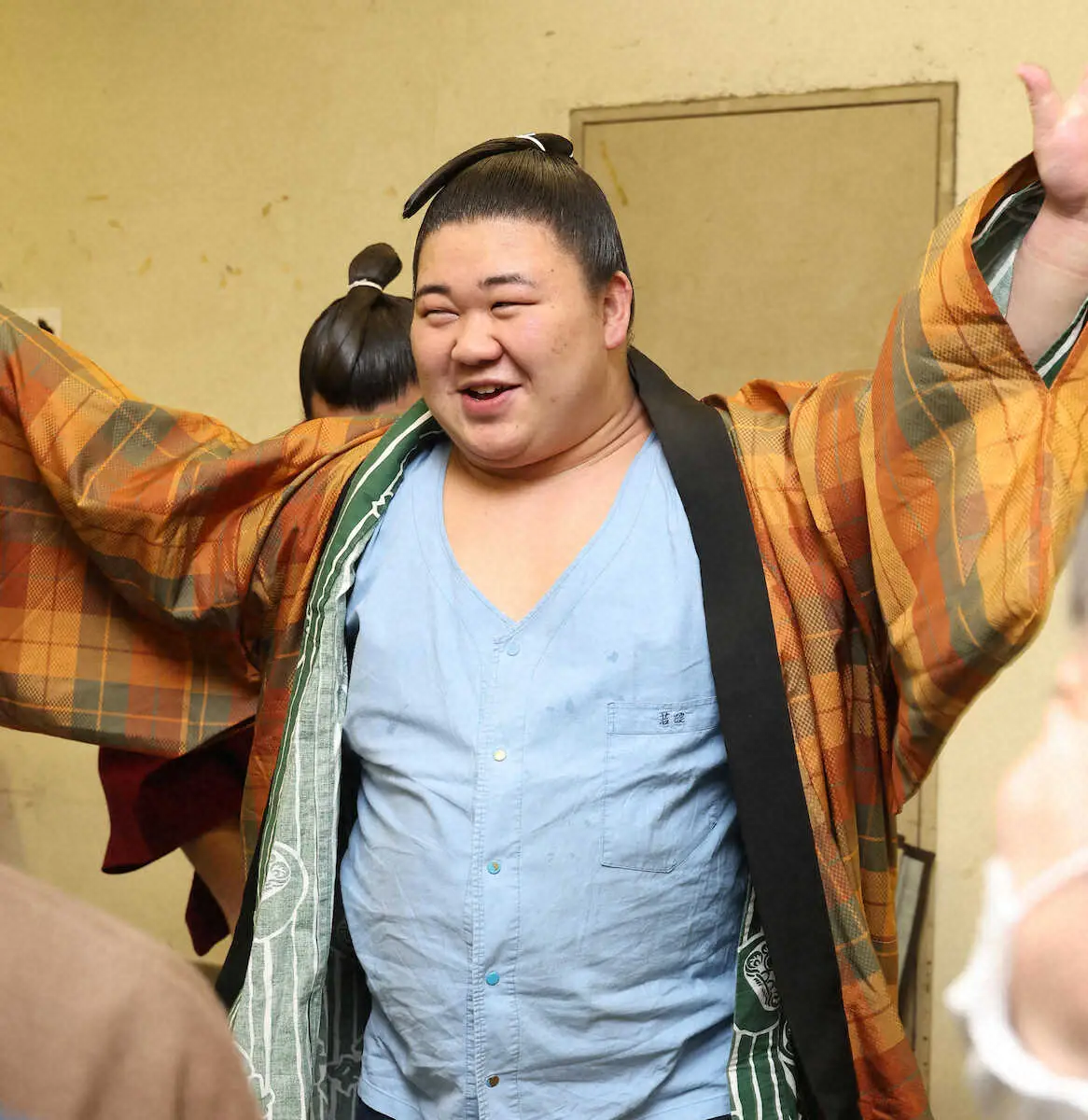 【画像・写真】＜大相撲春場所3日目＞初金星を挙げ、笑顔を見せる藤ノ川