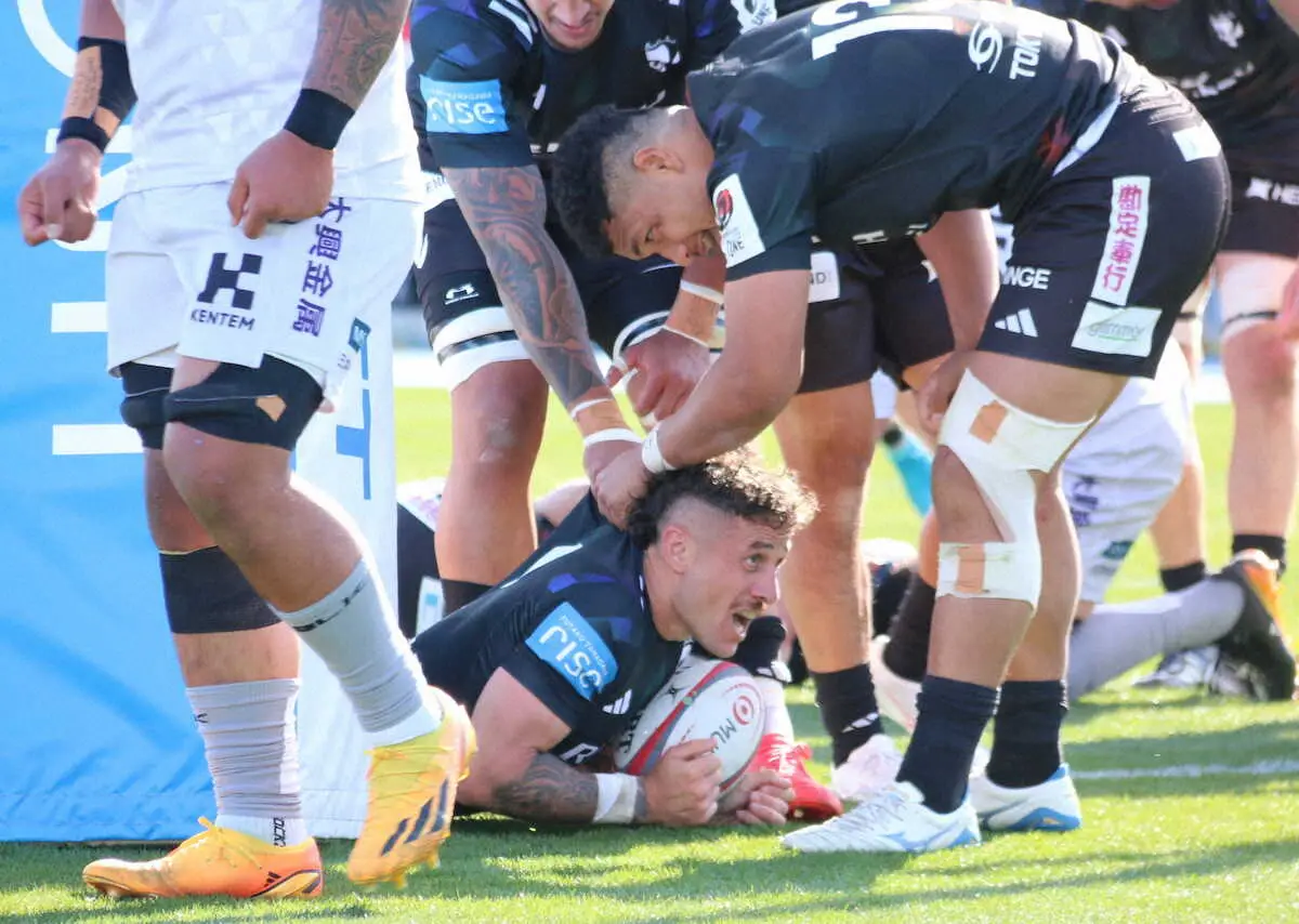 【画像・写真】【リーグワン】“逆転のBR東京”が初の4連勝＆7勝目で暫定4位浮上　SHペレナラ主将が劇的逆転トライ