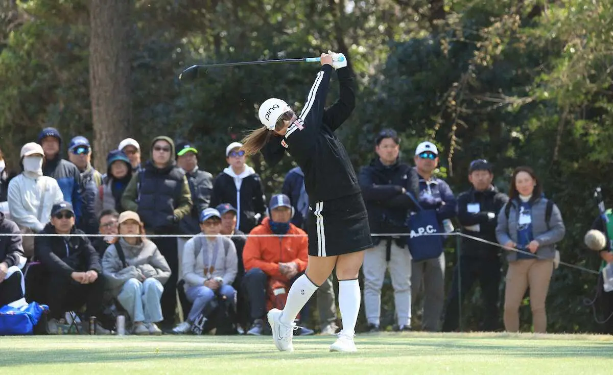 【画像・写真】【女子ゴルフ】佐久間朱莉、笠りつ子、青木香奈子が首位並走　最終組が前半終了
