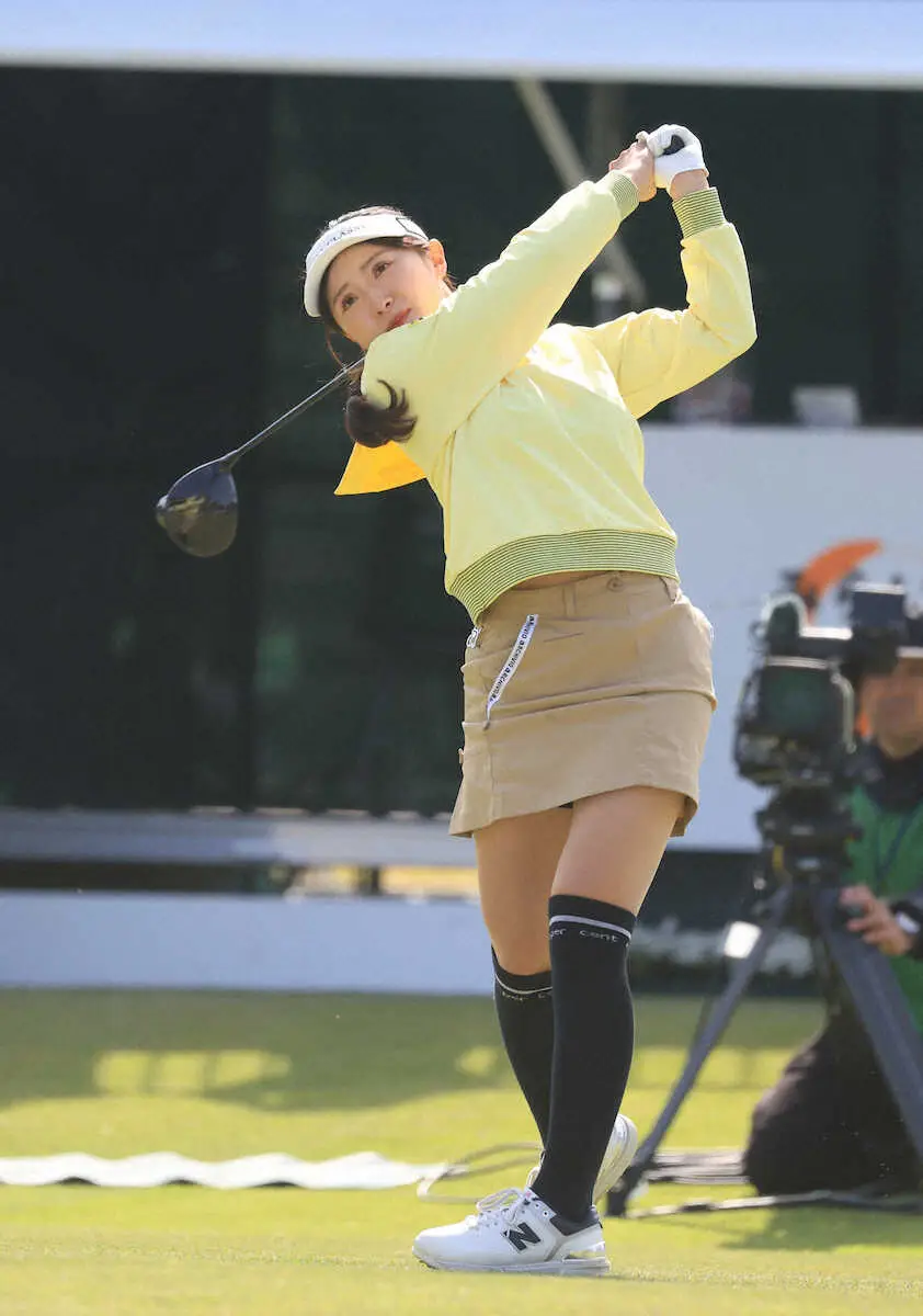 【画像・写真】【女子ゴルフ】臼井麗香、快調発進！関コレ出演控える黄金世代がグリーンも魅了