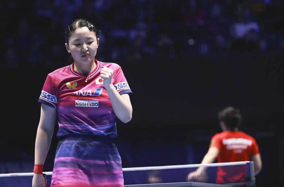 【画像・写真】女子準決勝のドイツ戦でガッツポーズする張本美和（共同）