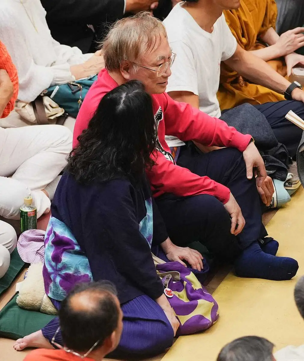 【画像・写真】＜夏場所2日目＞観戦に訪れた高須克弥氏（撮影・河野　光希）