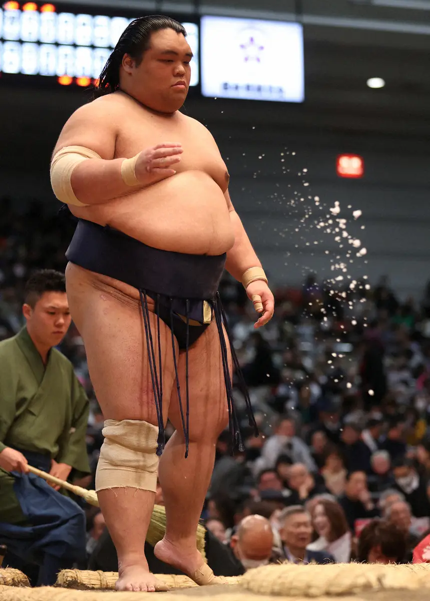 【画像・写真】先場所まではざんばら髪だった藤凌駕