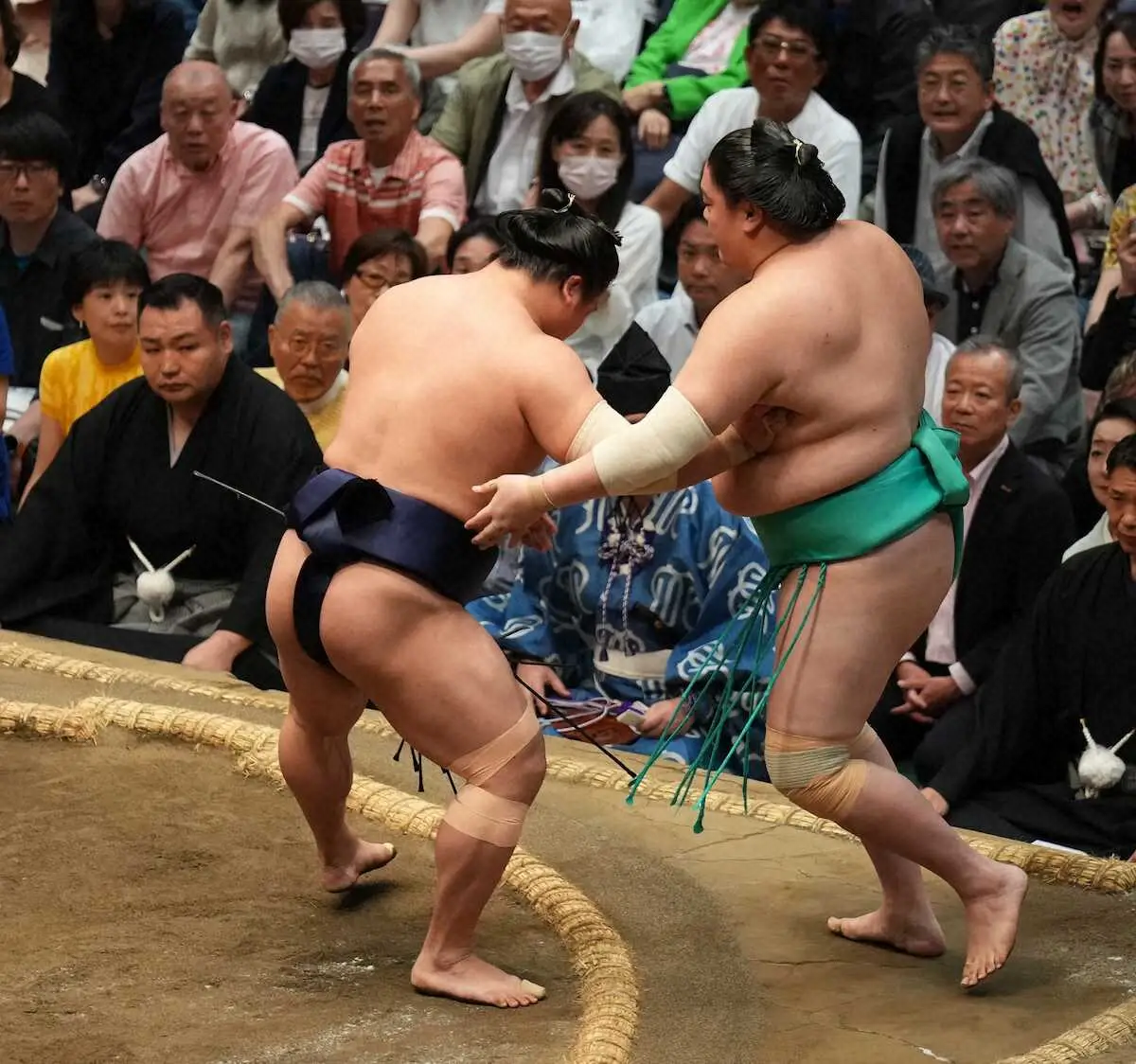 【画像・写真】大関復帰の霧島が無傷の7連勝で単独トップ　1敗で若隆景、琴栄峰、翔猿が追う展開　大関・琴桜は5敗目